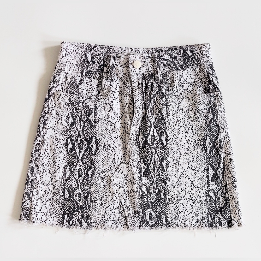 American Bazi Distressed Hem Denim Skirt Black White Snakeskin Print Size Small